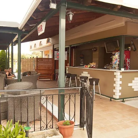 Aparthotel Nikos Kavos