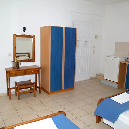 Nikos Aparthotel