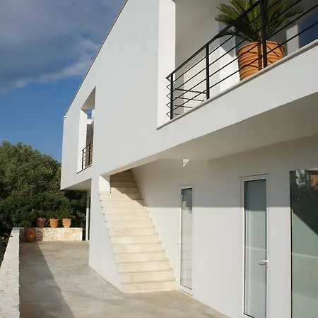 Voukithro Villa Anapaftíria