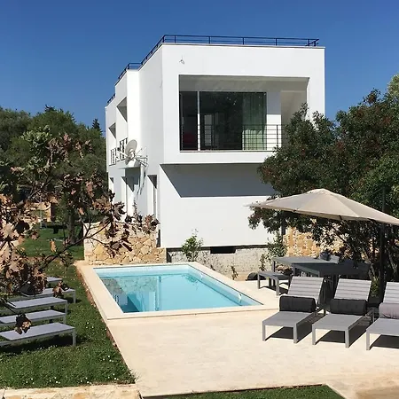 Villa Voukithro *