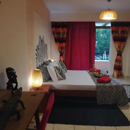 Aparthotel Damia Apts 2*