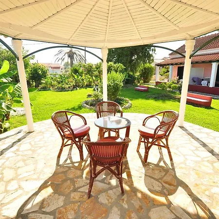 Aparthotel Tassos 2*
