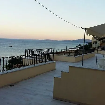 Aparthotel Litharia Benitses (Corfu)