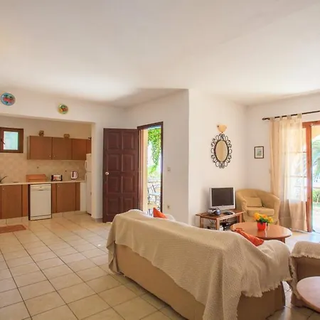 Luisa * Pyrgi (Corfu)