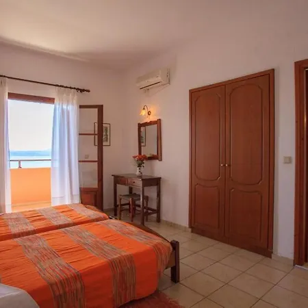Luisa Villa Pyrgi (Corfu)