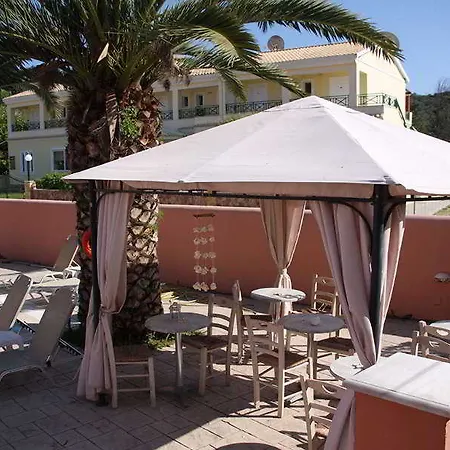 Joylife Aparthotel 3*