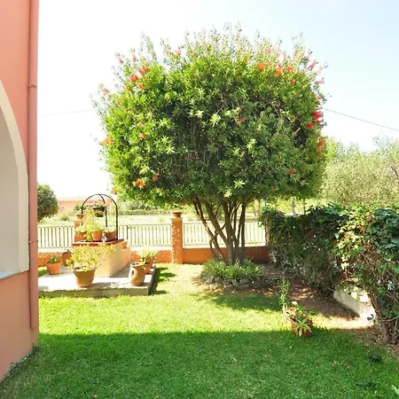 Elena Corfu Aparthotel 2*
