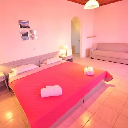 Acharavi Garden Hotel 3*