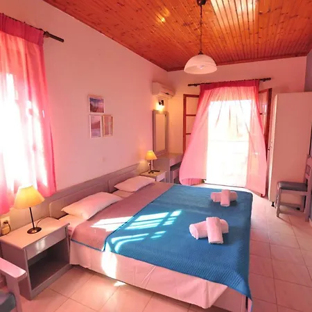 Acharavi Garden 3*