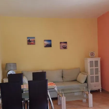 Glyfada Beachfront And Villas Apartment *