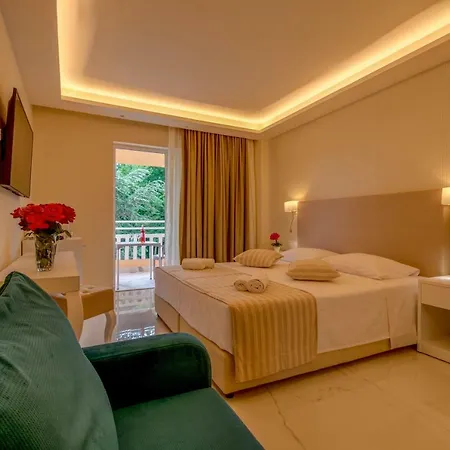 Ibiscus Corfu 5*