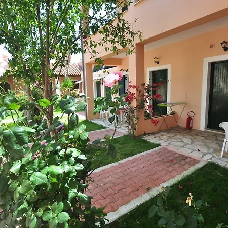 Acharavi Garden Hotel 3*