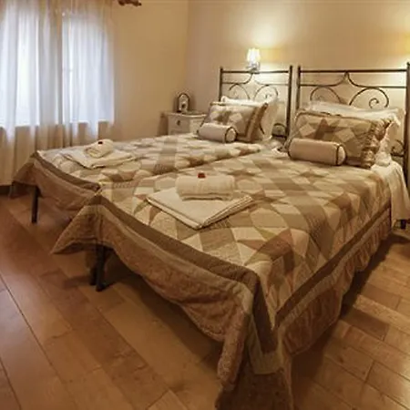 Apartment Kaloudis & *