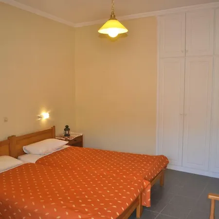 Yannis On Agios Gordios In Corfu Apartment *