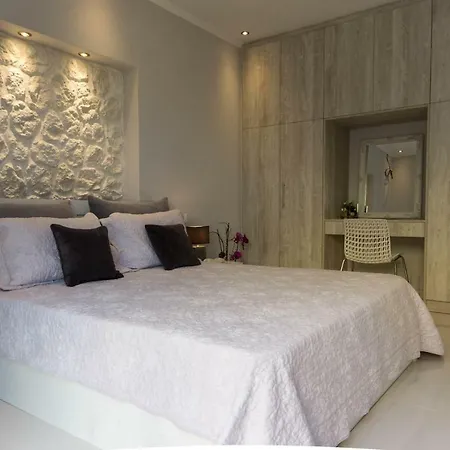 Sunshine 3 With Sea View Holiday home *