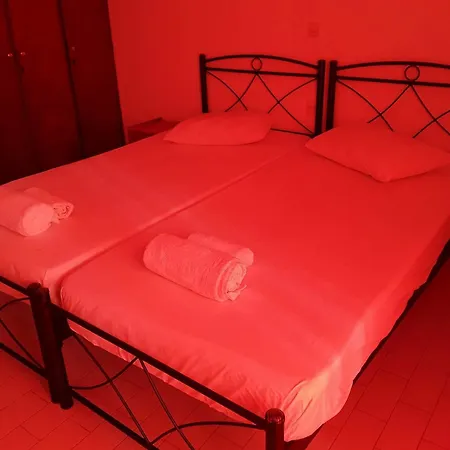 Aparthotel Aronis 2*