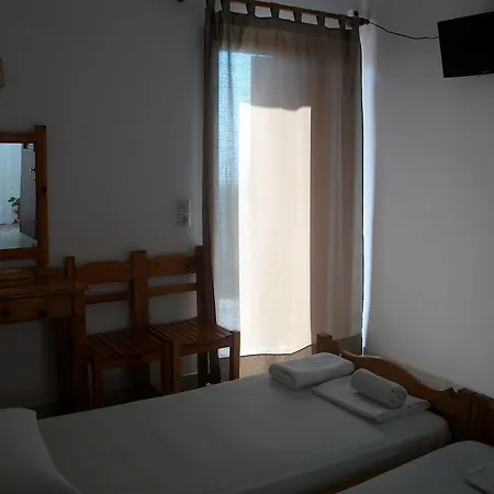Aronis Aparthotel Benitses (Corfu)