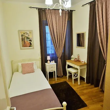 Apartment Old Harbour Corfu (city)