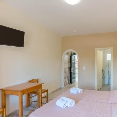 Aparthotel Chandris