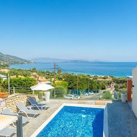 Villa Akti Barbati Tria Pyrgi (Corfu)