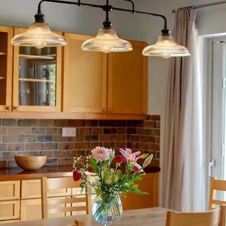 Candela Villa Evropouloi