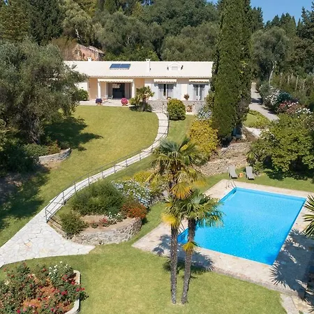 Villa Candela Evropouloi