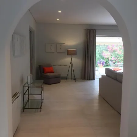 Candela Villa Evropouloi