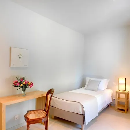 Candela Villa Evropouloi