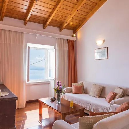 Ioanna Villa