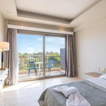 Marina Boutique Aparthotel