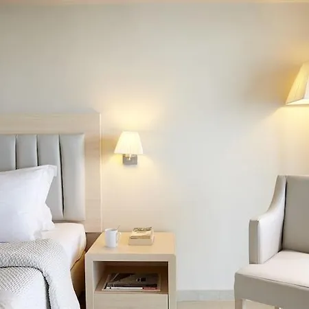 Aquis Agios Gordios Beach Hotel
