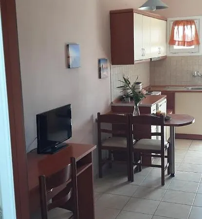 Aparthotel Zefiros 3*